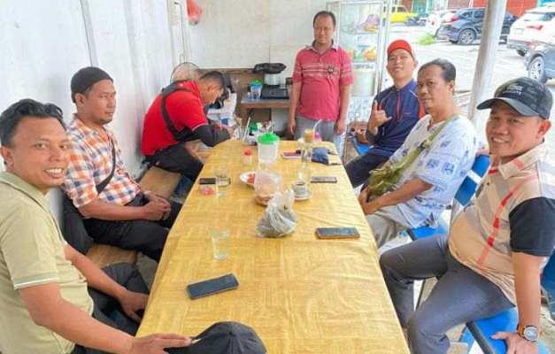 Ketua DPRD Kota Pekanbaru, Muhammad Isa Lahamid Dengar Curhat Pedagang Sukaramai