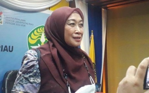 Sri Indarti Terpilih Jadi Rektor Perempuan Pertama di Unri