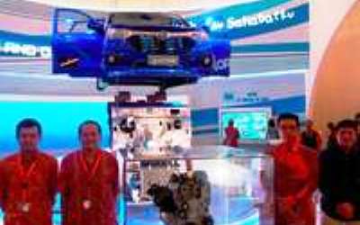 Xenia Tergantung di Booth Daihatsu?