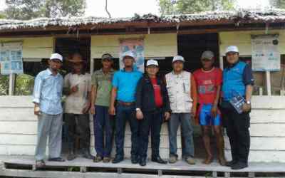 50 Murid SD di Meranti Belajar di Sekolah Reyot