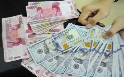 Rupiah Melemah Diposisi Rp14.062 per Dolar AS