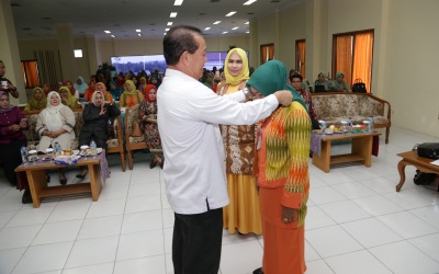 Kesbangpol Gelar Sosialisasi Bela Negara Kaum Perempuan