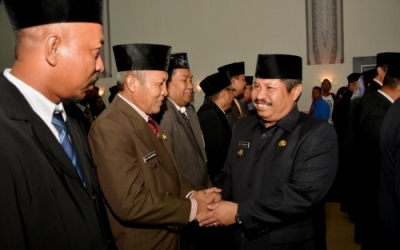 Lantik 74 Pejabat, Amril Kembali Pakai Wajah Lama