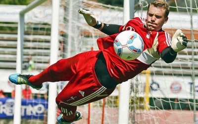 Neuer Kiper Muenchen Sesalkan Gol Pertama Arsenal