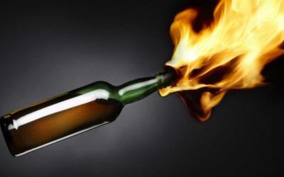 Bom Molotov Teror Rumah Warga Pekanbaru