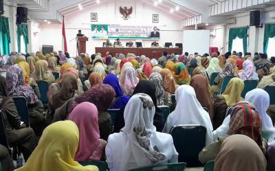 Bupati Bireuen Buka Sosialisasi Pengawas UN 2016