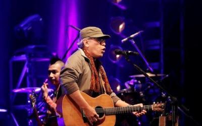 Malam Ini Iwan Fals Akan Menggoyang Ponorogo
