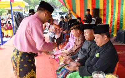 Penghulu Adat Harus Menjunjung Adat dan Martabat Melayu