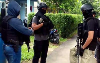 Polisi Temukan Bom di Rumah Terduga Teroris Tangsel