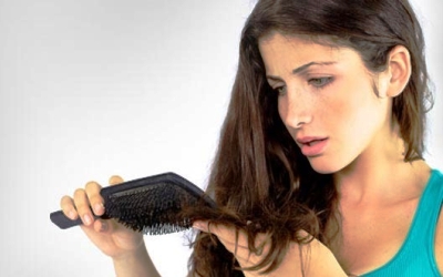 Tips Mengatasi Rambut Rontok