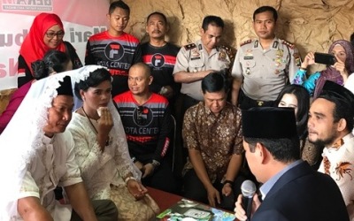 Fota Center Gelar Nikah Massal Di Kampung Penampungan