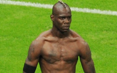 Selangkah Lagi Mario Balotelli Pakai Seragam AC Milan