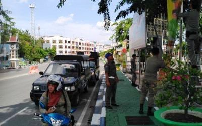 Bupati Perintahkan Satpol PP Tertibkan Baleho Pinggir Jalan