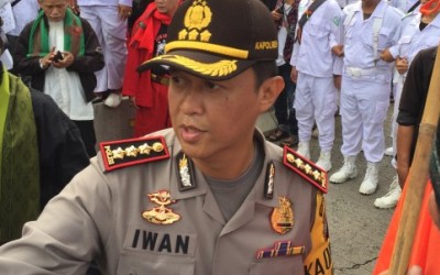 Kapolres Jaksel Turun Tangan Tertibkan Unjuk Rasa Sidang Ahok