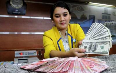 Hari Ini Rupiah Menguat Menjadi Rp13.525/Dollar AS