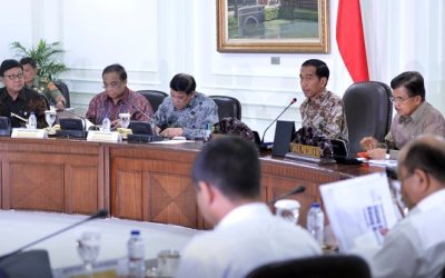 Jokowi Minta Penyaluran Bansos Tepat Sasaran & Transparan
