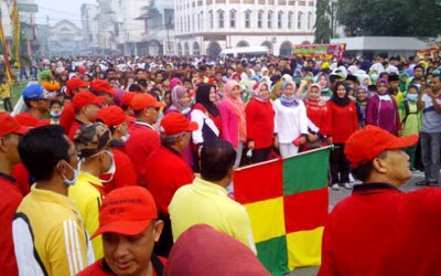 Ribuan Warga Ikut Jalan Santai HUT Rohil ke-16