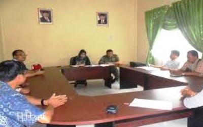 Disosnaker Kampar Imbau PT. JSSJ Tak Kosongkan Rumah Buruh