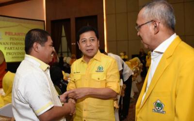 Amril Hadiri Pelantikan Andi Rachman Sebagai Ketua Golar Riau