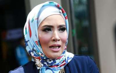 Elma Theana Yang Kenalkan Reza Artamevia ke Aa Gatot 