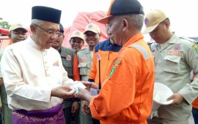 Gubri Lepas Bantuan pada Korban Gempa Aceh