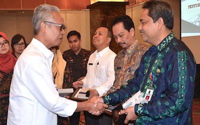 Provinsi Riau Terima Penghargaan dari Kementerian PU