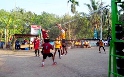 JVC dan Ozon A Melaju ke Delapan Besar Turnamen Voli Gema Cup