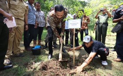 Ibas Kampanye Peduli Lingkungan Hidup di Trenggalek