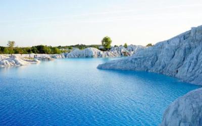 Camoi Aek Biru, Destinasi Wisata Danau di Pulau Bangka