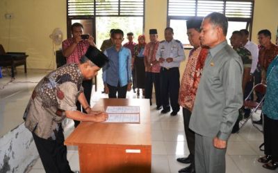 Sekda Mewakili Bupati Kampar Lantik 3 Camat