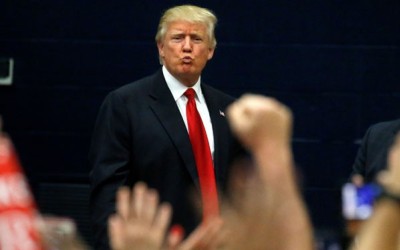 Google dan Apple Protes Kebijakan Trump Soal Imigran Muslim