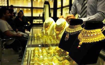 Jelang Akhir Pekan Harga Emas Stabil