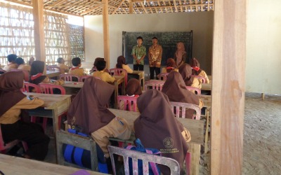 Memprihatinkan Sekolah Ponorogo Berdinding Bambu