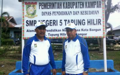 Tarik Tambang Ikut Meriahkan Hari Guru di Tapung Hilir