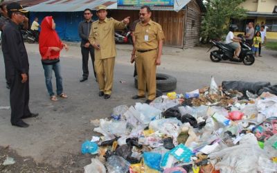 Walikota Peringatkan DKP 1x24 Jam Sampah Harus Beres