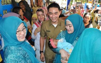 Gubernur Zumi Zola Ingin Jambi Bebas dari Polio