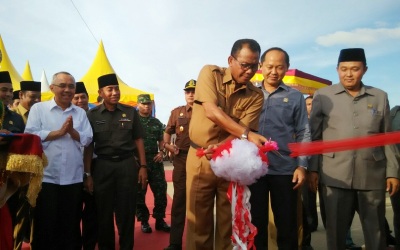 Bupati Rohil Didampingi Gubri Resmikan Jembatan Pedamaran I dan II 