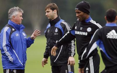 Guus Hiddink Punya Catatan Apik di Chelsea