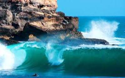 Pantai Pancer Door Pesona Alam Penuh Mistis di Pacitan 