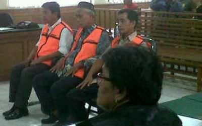 Mantan Sekwan DPRD Riau Tersenyum Diganjar 1 Tahun