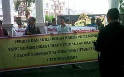 Vonis Bebas Perambah Hutan, LIRA Demo Pengadilan