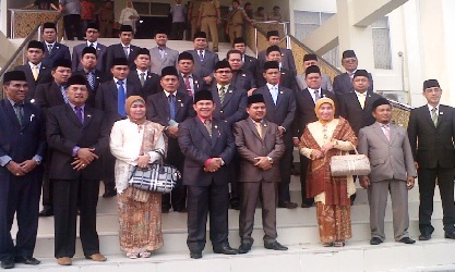 Uang Perpisahaan Mahal, Dewan Didesak Panggil Kepsek Nakal