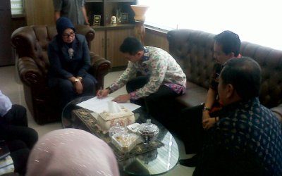 Gubernur Serahkan Laporan Keuangan ke BPK Perwakilan Jambi