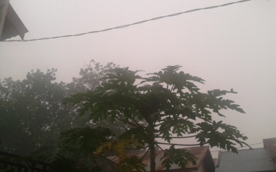 Asap Berubah Warna Kuning, Warga Pekanbaru Hanya Berdoa