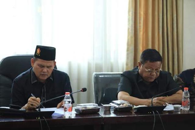 DPRD Rapat Pembahasan KUPA-PPAS Perubahan APBD Rohul 2024